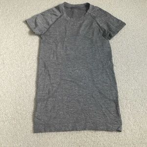 grey lululemon swiftly tech size 2